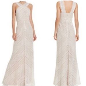 NWT BCBGMAXAZRIA
Off White Criss Cross Front Lace Pointelle Gown Formal Dress, 0